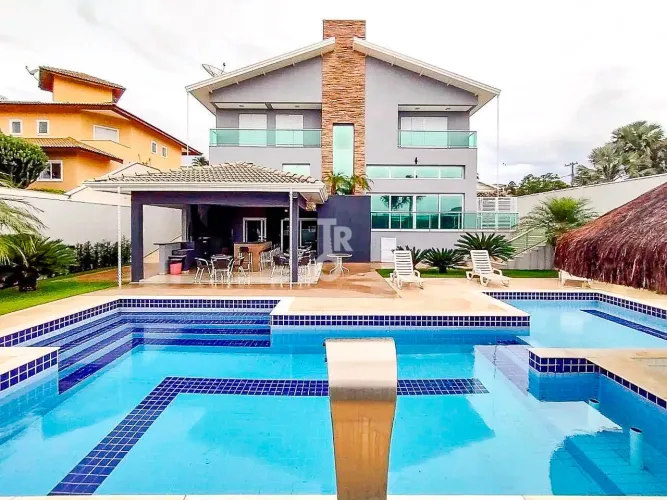Casa com 4 dormitórios no TERRAS DE SÃO CARLOS em Jundiaí/SP por R$ 2.899.000