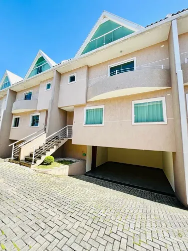 Sobrado com 3 dormitórios à venda, 187 m² por R$ 850.000,00 - Capão Raso - Curitiba/PR