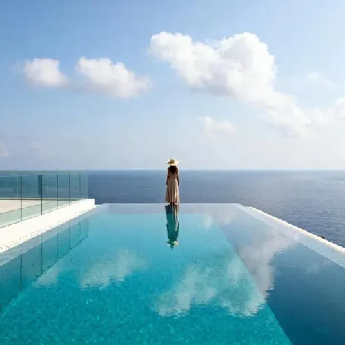 Manutenção e limpeza de piscina 