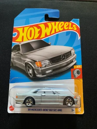 Hot wheels Mercedes 560 amg