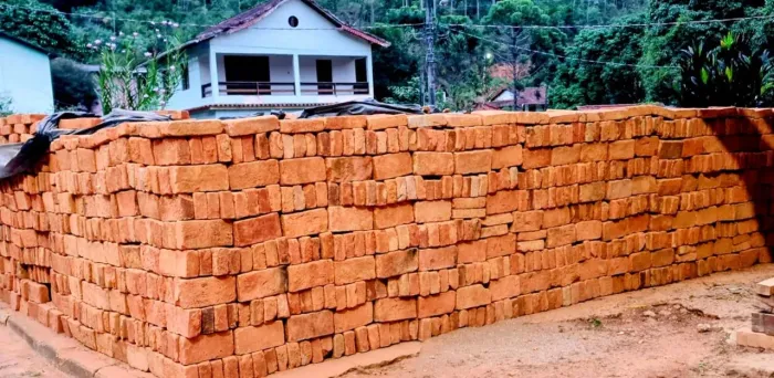 Tijolos centenários para construção e projetos de arquitetura com requinte e qualidade