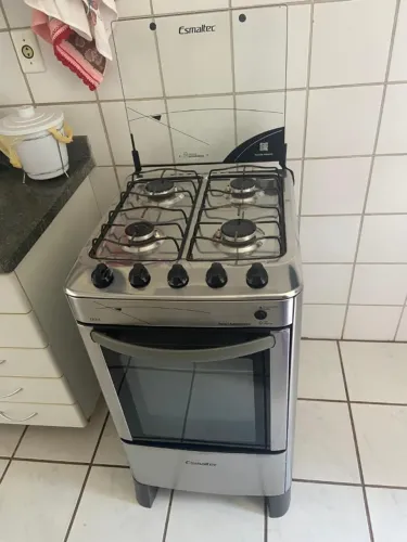 Vendo Fogão Esmaltec 4 bocas - funcionando perfeitamente