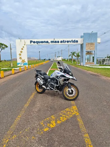 GS 1250 Rally Premium, branca, 2° dono