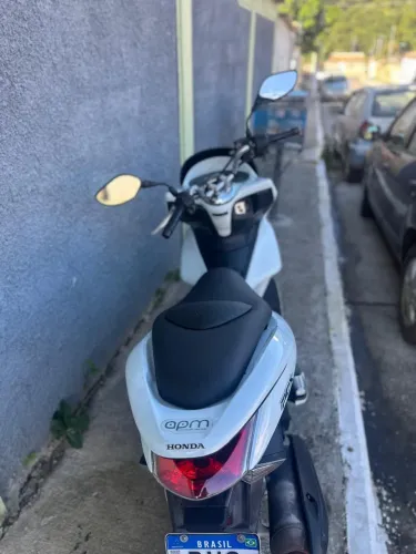 Vendo PCX branca 2015 R$12 mil