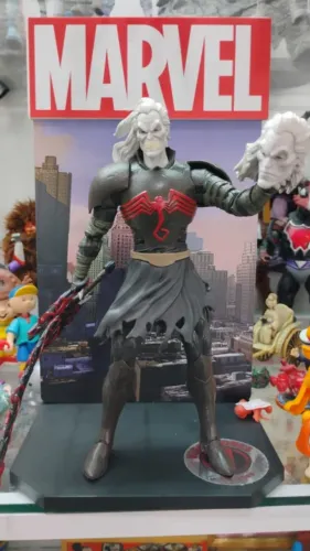 Boneco Knull Marvel Legends 17 cm