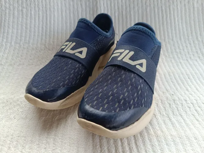 Tênis Fila Trend Kids, modelo slip-on tamanho 29