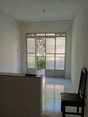 Alugo casa em São Cristóvão - térreo 