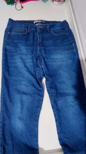 Calça jeans nova cintura alta, tamanho 40
