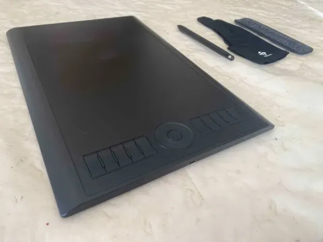Mesa Digitalizadora Gaomon M10k Pro Lançamento + Luva + Otg (Usado)