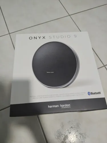 Harman kardon onyx studio 9