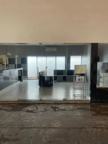 "Excelente Barracão Comercial 1.200 m² Av. Dante de Oliveira"