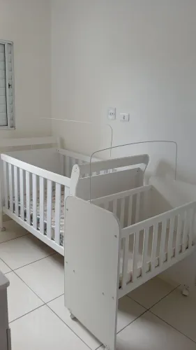 BERÇO GRANDE SEMINOVO + MINI BERÇO SEMINOVO (PRECINHO PRA SAIR HOJE) OS DOIS COM COLCHÃO