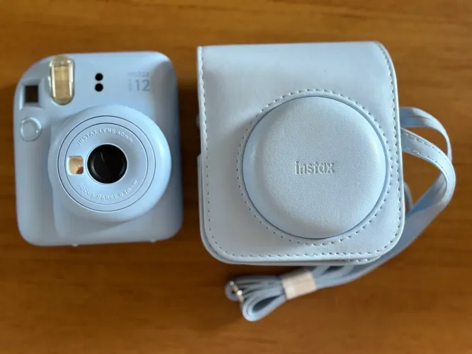 Instax Mini 12 Azul + Case | Pouquíssimo Uso