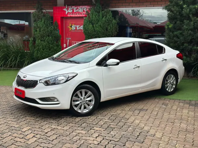 Kia Motors Cerato 1.6 16V Flex Aut. 2014