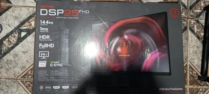 Monitor Ozone 24,5" Led, 144 Hz, Full HD, 1ms HDMI/DisplayPort Com um pequeno defeito