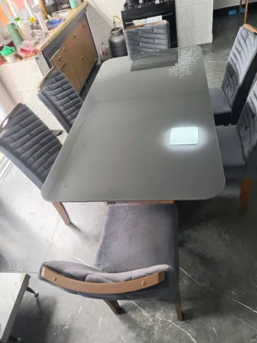 Vendo mesa de jantar 6 lugares 3 meses de uso