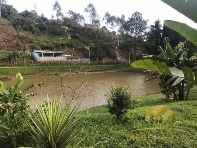 Sítio em Mairiporã á venda com 41.000 m² - Casa com 4 dormitórios