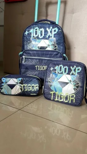 Vendo Kit Mochila Tigor R$ 130,00 reais não faço entrega 