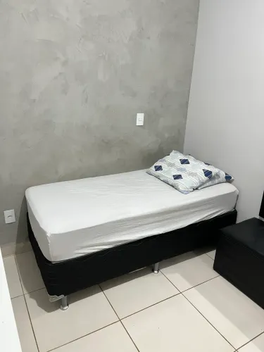 VENDO CAMA BOX DE SOLTEIRO + COLCHÃO -
