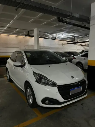 Peugeot 208 Active 1.2 Flex 12V 5P Mec. 2020