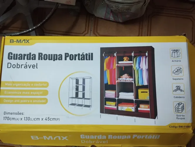 Guarda roupa portátil 