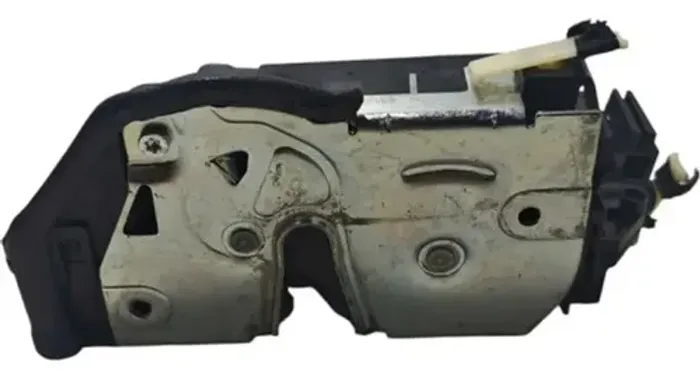 Fechadura Porta Dianteira Direita Bmw 328i 2.0 2013 A 2015