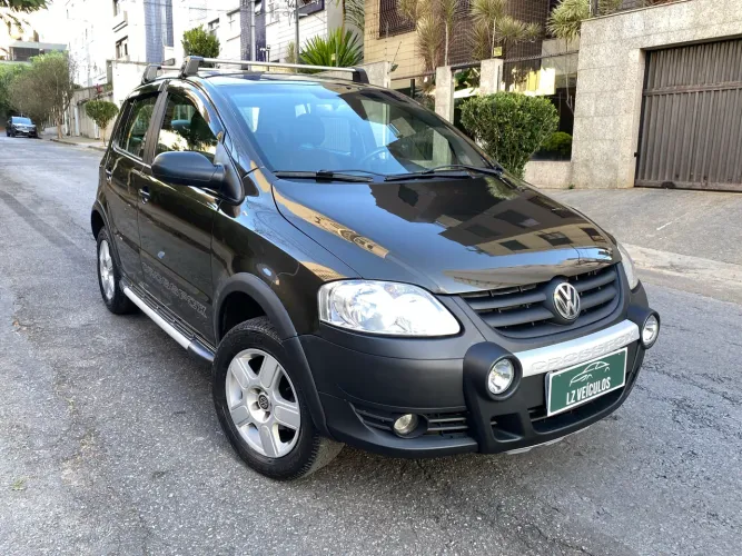 Volkswagen Crossfox 1.6 MI Total Flex 8V 5P 2008