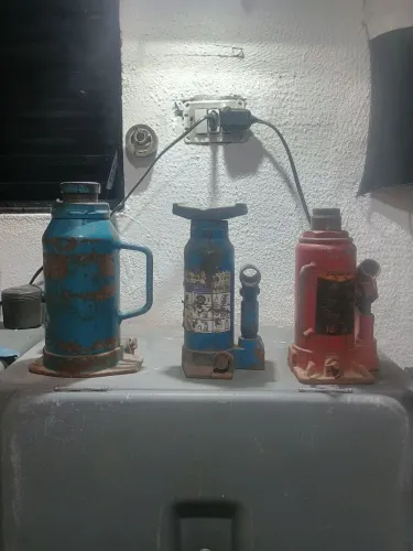 Vendo ou troco em macaco jacarezinho