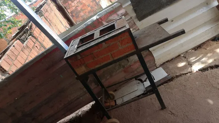 Vendo fogão a lenha duas bocas