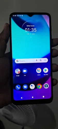 Celular Moto E20