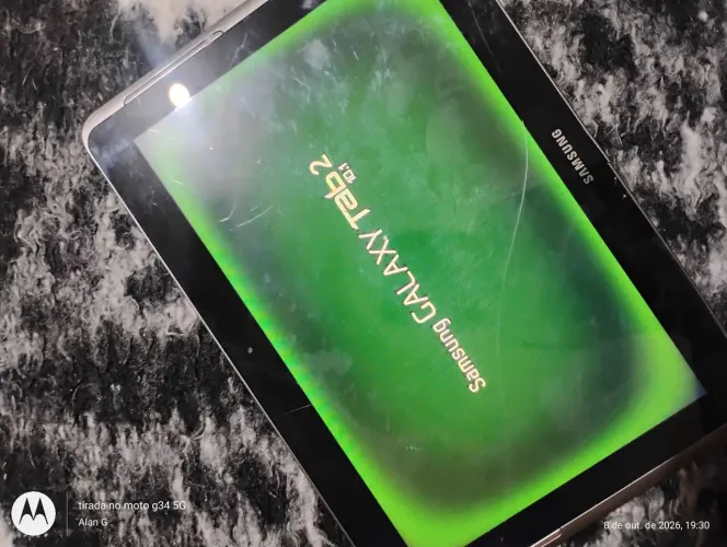Tablet Samsung tab2 gt5100 16 gb ( retirada peças ou conserto )