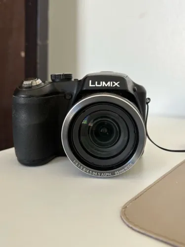 Câmera Panasonic Lumix - para conserto, peças ou decoração ?