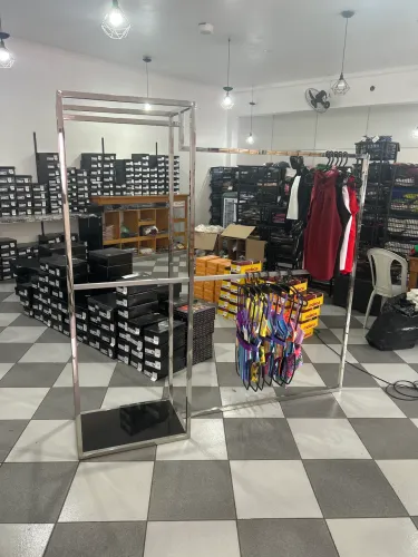 Arara para loja de roupas cabideiro em aço