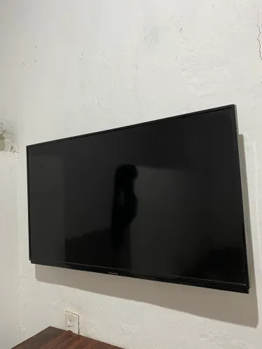 Televisão 40 polegadas queimada 