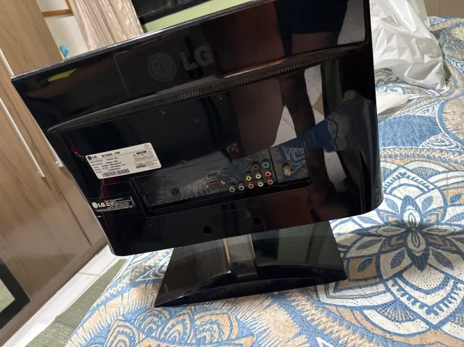 Carcaça monitor LG