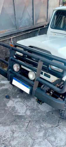 Quebra-Mato Toyota Bandeirante - Excelente Estado