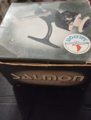 Molinete de pesca Salmon, modelo 101, na caixa com manual ,usado ,made in Brazil