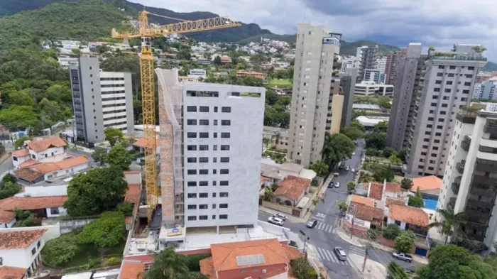 Grua de torre Liebherr 50m/50m 8Ton/1.5ton - construção