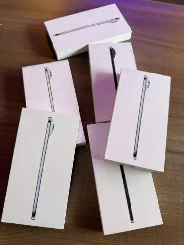 IPHONE 17 AIR 256GB (?) Gold ? R$ 5.999,00 a vista novo na caixa