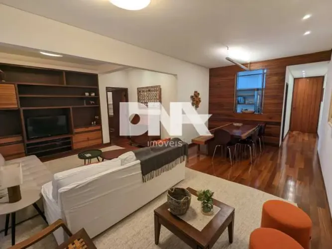 Apartamento : / Residencial / Leblon