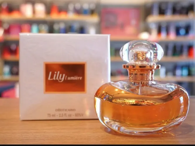 Perfume lily lumiere o boticário 