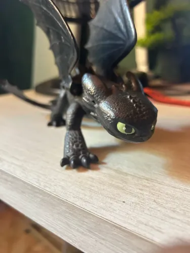 Brinquedo dragão 