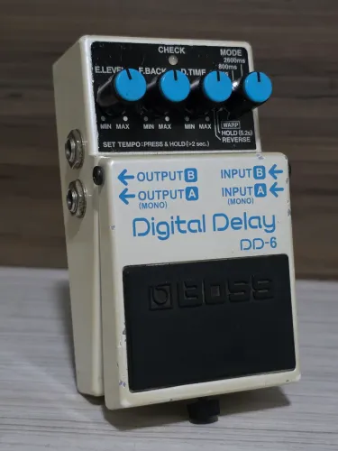 Pedal Boss Digital Delay DD-6