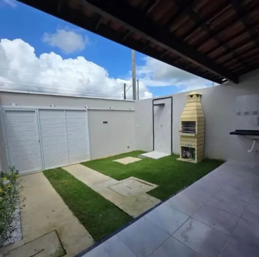 - Casa no Araçagi