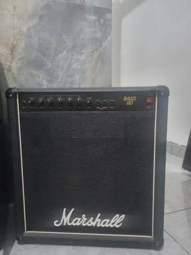 Marshall bass 60 