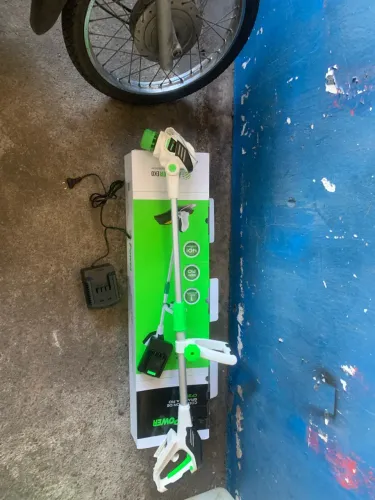 Vendo equipamento de jardinagem. Cortador de grama ao fio.