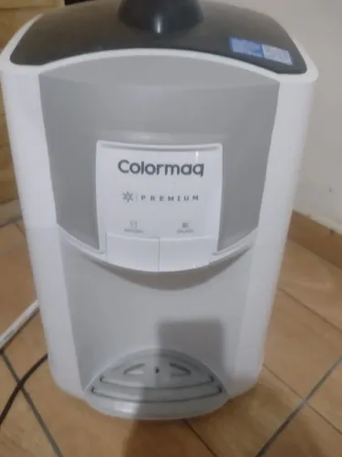 Purificador de Água Colormaq Premium.
