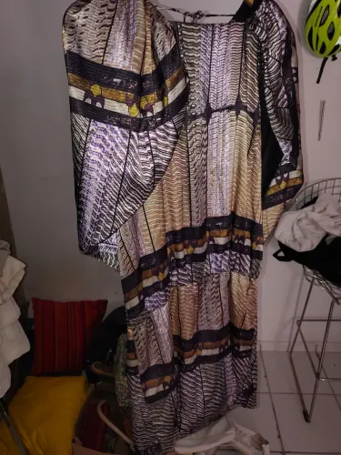 Vestido de festa divina pele