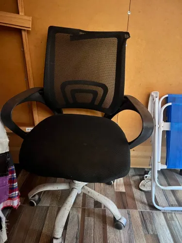 vendo cadeira giratória de escritório