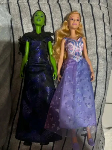 Bonecas Wicked Glinda e Elphaba cantam For Good
